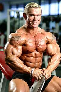 Lee_Priest.jpg